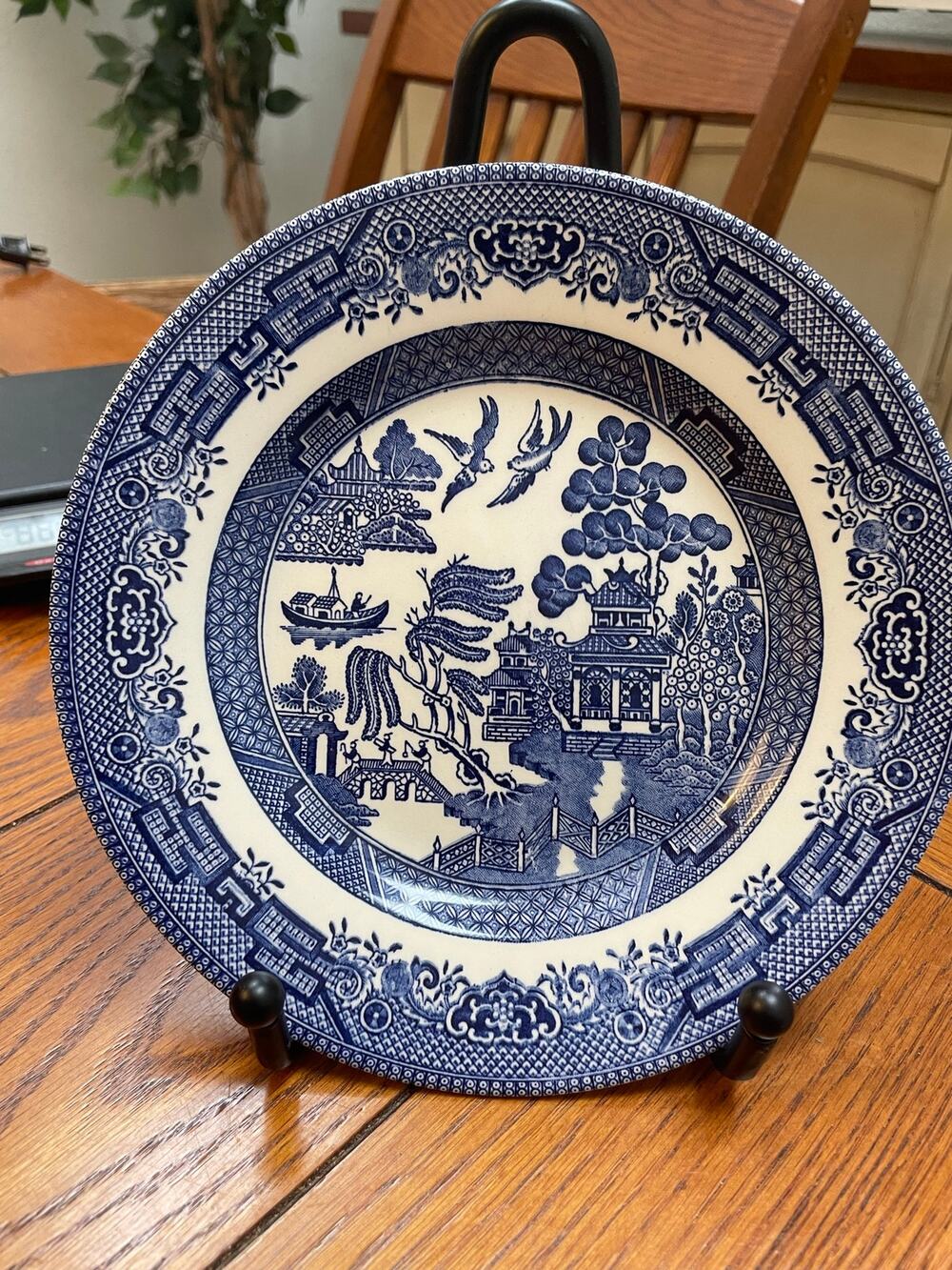 Churchill Blue Willow 8” Salad Dessert Plate Made in Colombia Blue White China